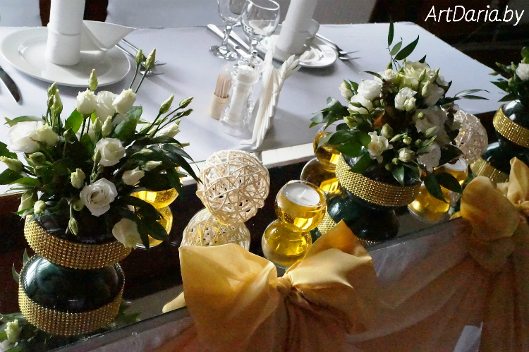 Оформление свадьбы в золотом цвете, декор свадебного зала в золотом цвете.